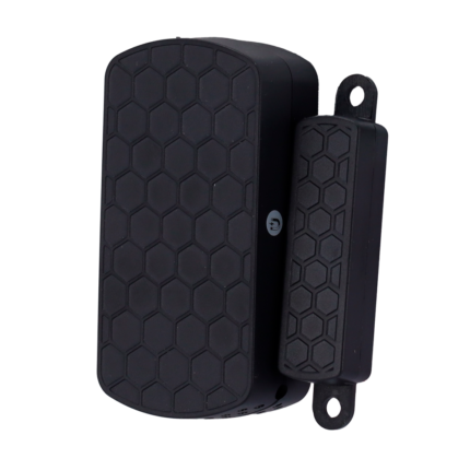Sensor para detectar apertura de puerta y cambios de temperatura