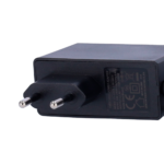 Cargador de corriente continua 12V para cámaras y dispositivos