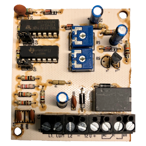 Placa electrónica de análisis para detectores de impacto y vibración